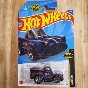 HOT WHEELS BATMAN BATMOBILE